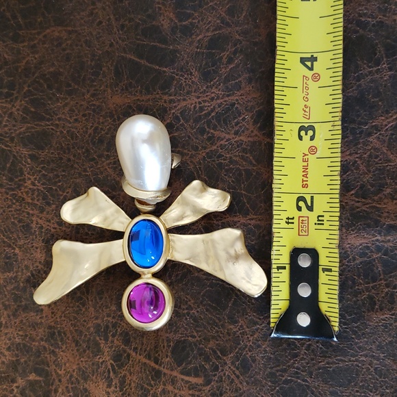 Antique Angel Gold Tone Colorful Brooch Pin - Picture 4 of 5